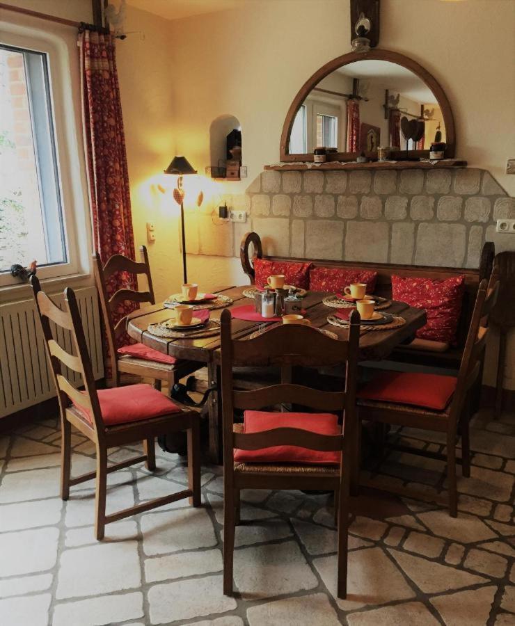 Domizil Hotel Dueren "Kastanienhof" Екстер'єр фото